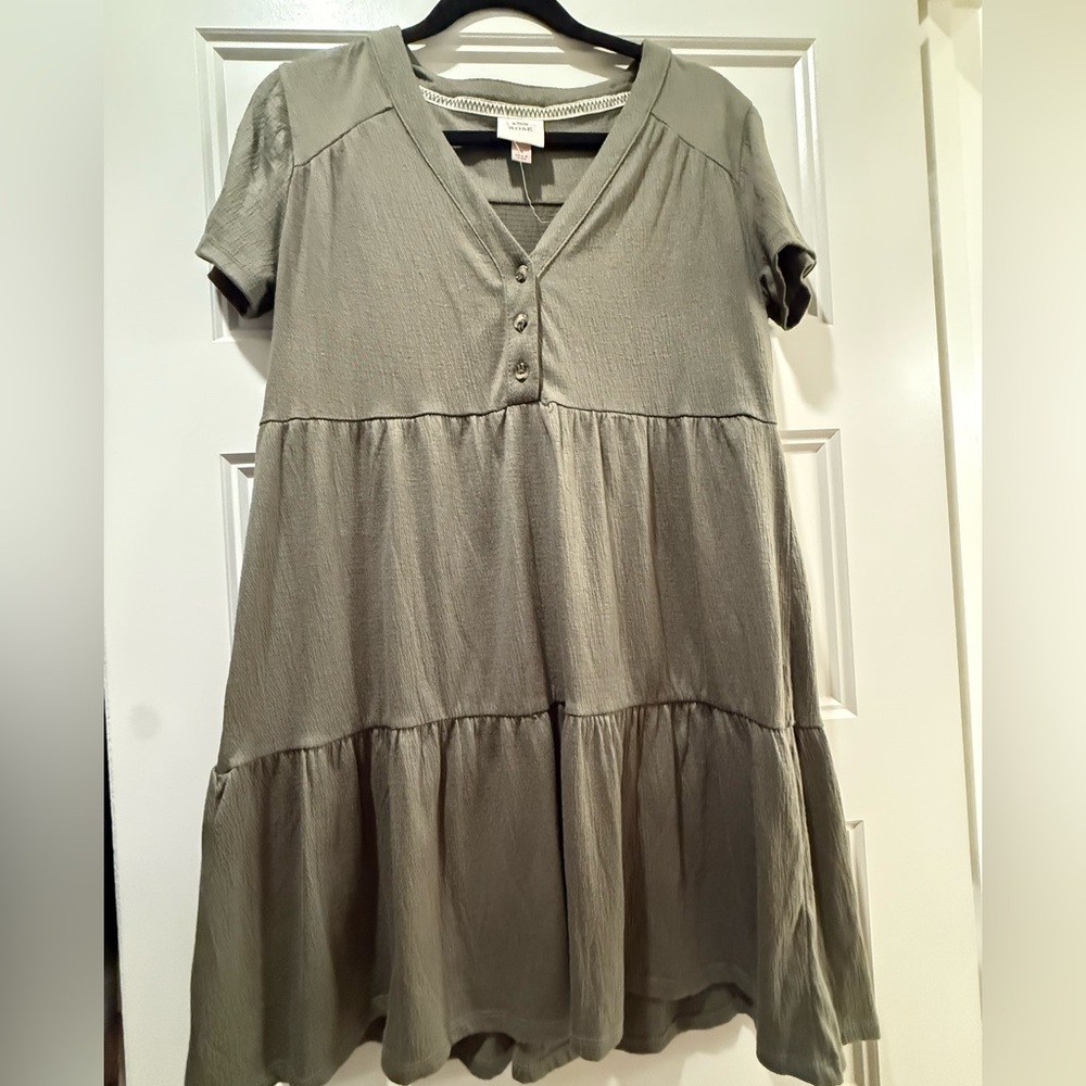 Casual Tiered V-Neck Short Sleeve Dress - Olive Green